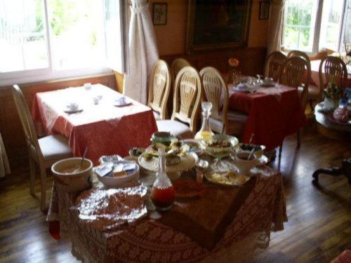 Beau Site Guimauve Et Vieilles Dentelles Bed & Breakfast Royeres Exterior photo
