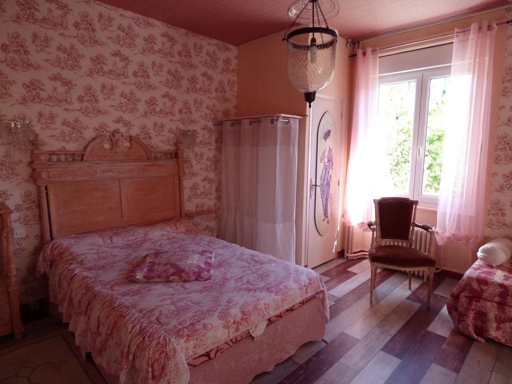 Beau Site Guimauve Et Vieilles Dentelles Bed & Breakfast Royeres Exterior photo